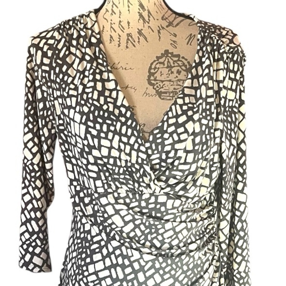 LAUREN RALPH LAUREN Gray White Geometric Print Ruched Side Faux Wrap Dress 14P - Picture 5 of 10